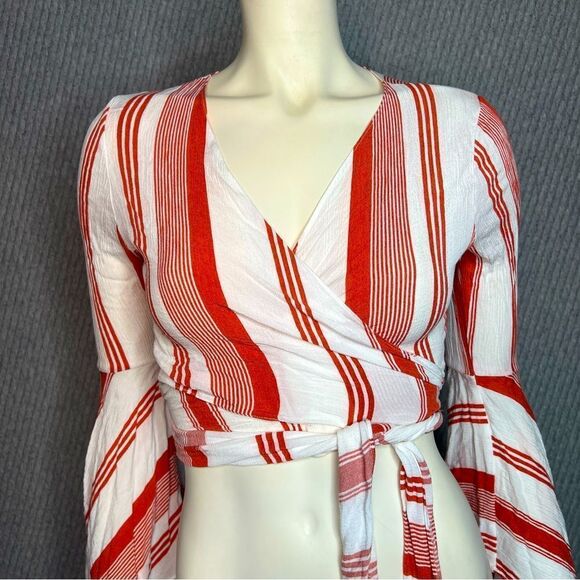 Audrey 3+1 Striped Wrap Top Bell Sleeves Tie Waist Cropped Red White Lightweight - Picture 1 of 7